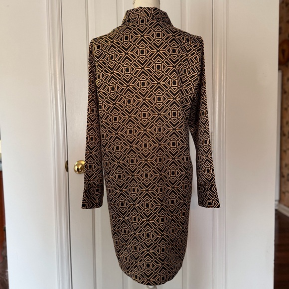 “NATORI” Taipei Geometric Patterned Button-Up Lounge Sleepshirt - Picture 9 of 13